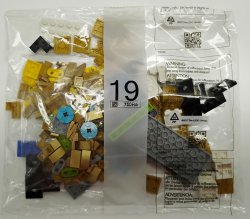 Sealed Bag #19 750R5 from Lego 43020 Fifa World Cup Trophy