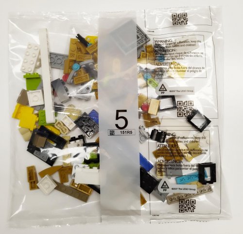 Sealed Bag #5 151R5 from Lego 43020 Fifa World Cup Trophy