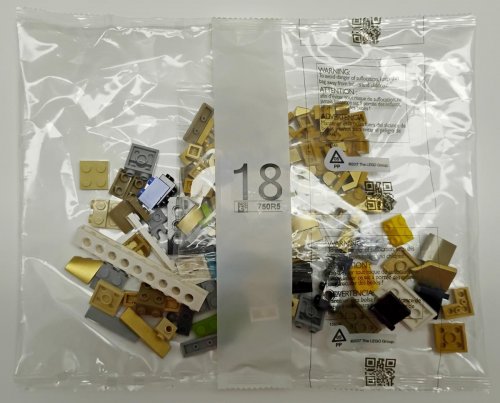 Sealed Bag #18 750R5 from Lego 43020 Fifa World Cup Trophy