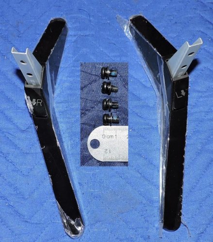 Toshiba TV Stand APBM55T020I for 49L420U 55L421U 49L421U