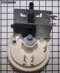 Water Level Switch 175D2290P0 from GE GFSR3110H1WW Washer